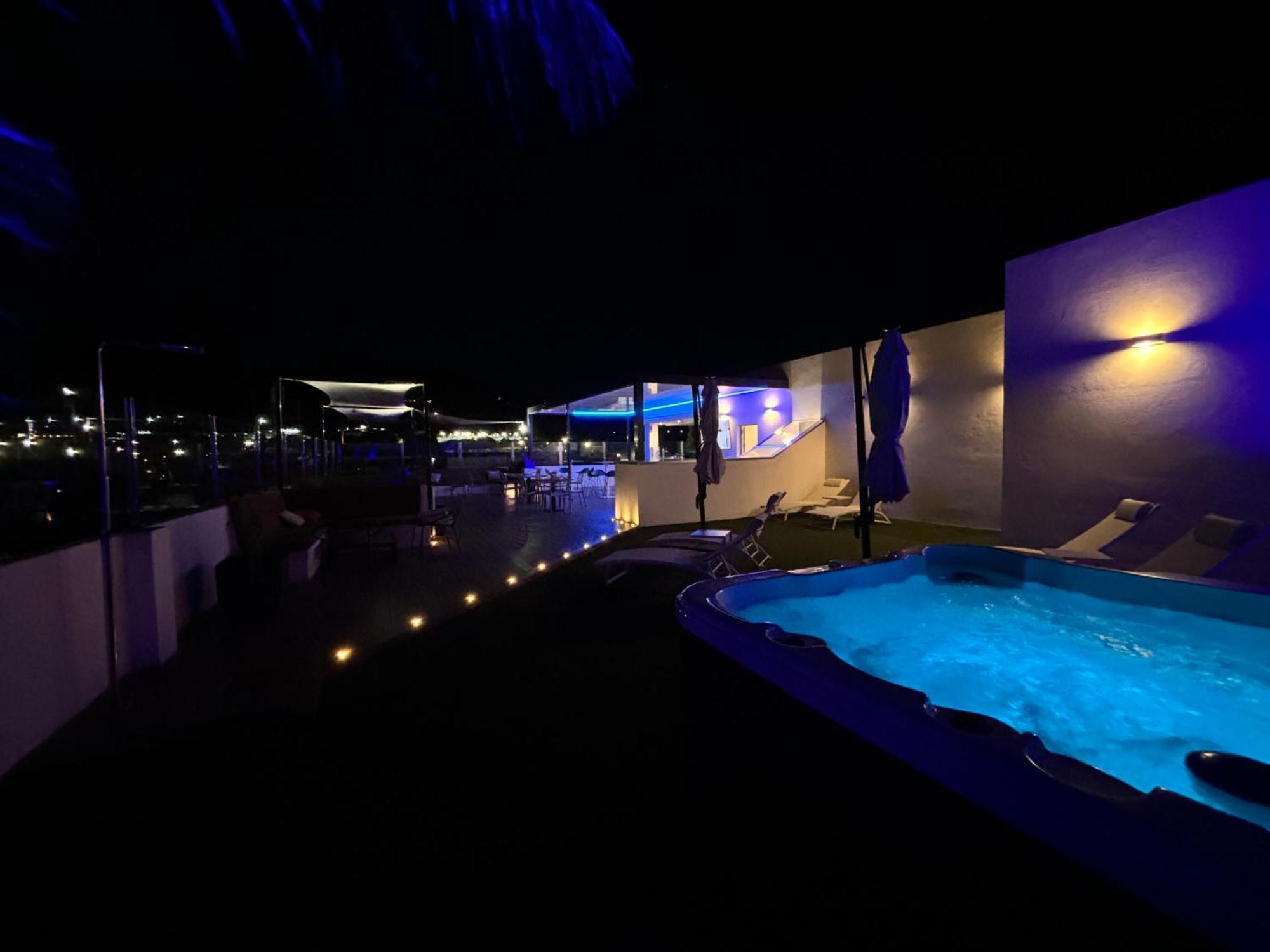 Daos Suites & Terrace Marbella Exterior foto